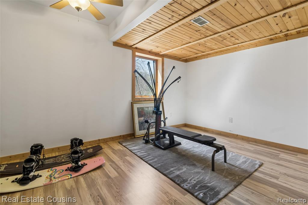 7249 Driftwood Drive, Fenton, MI 48430 — Photo 31