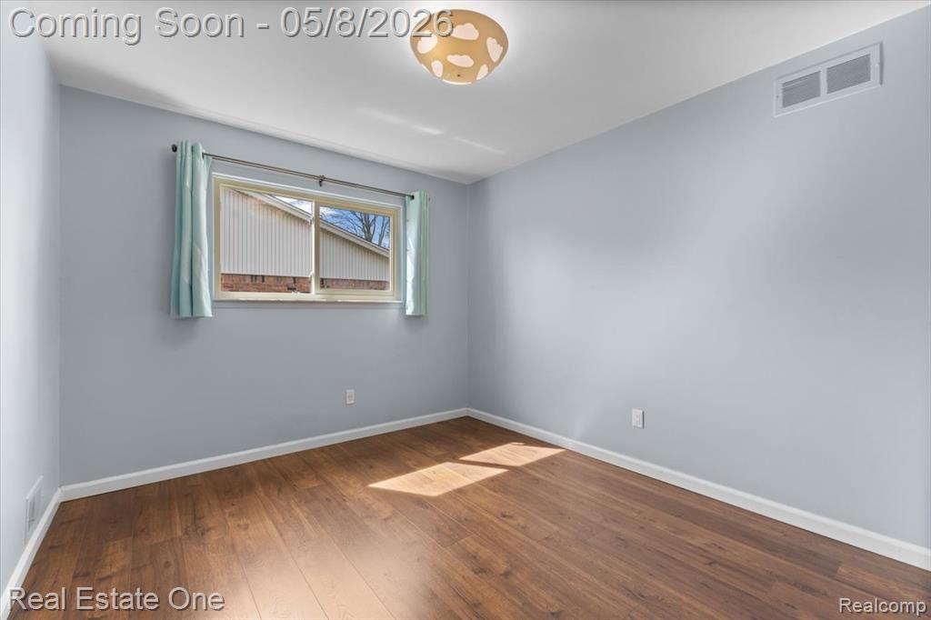599 Thurber Drive, Troy, MI 48085 — Photo 5
