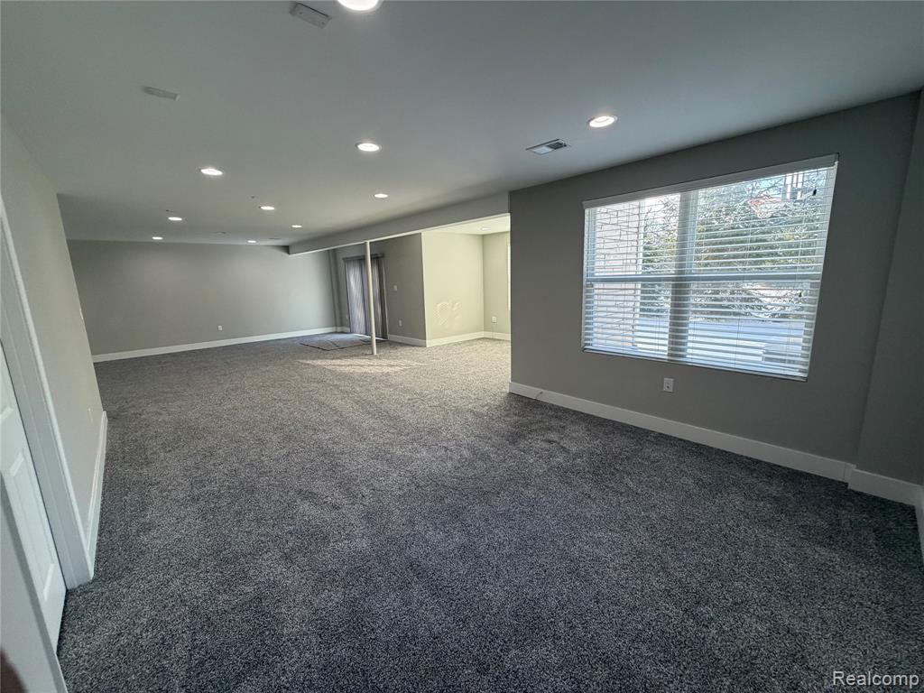 31065 Tremont Lane, Beverly Hills, MI 48025 — Photo 43