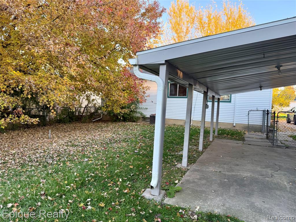 5473 Harvard Street, Flint, MI 48505 — Photo 5