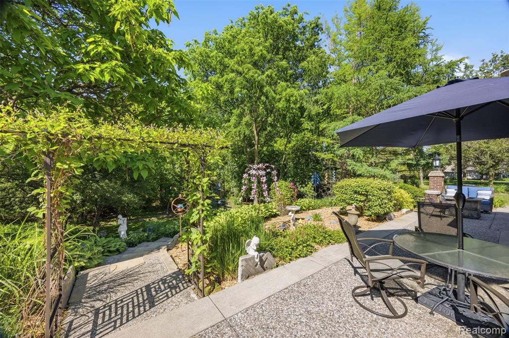 47041 Hidden River Circle N, Canton, MI 48188 — Photo 48