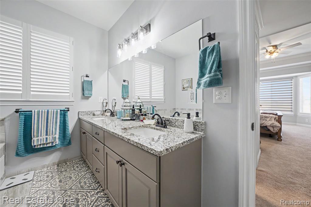 17481 Tiger Drive, Macomb, MI 48042 — Photo 19