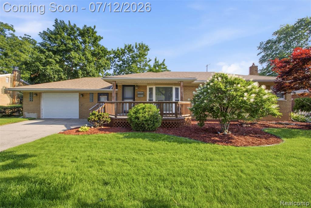 23327 Whitley Drive, Clinton Twp, MI 48035