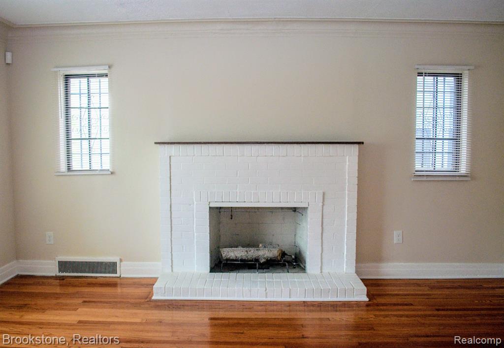 5790 LAKEPOINTE Street, Detroit, MI 48224 — Photo 3