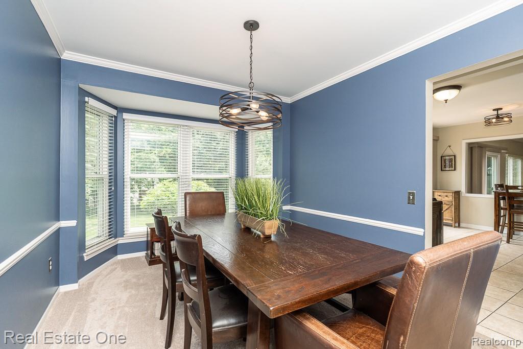 606 Whitney Drive, Rochester Hills, MI 48307 — Photo 8