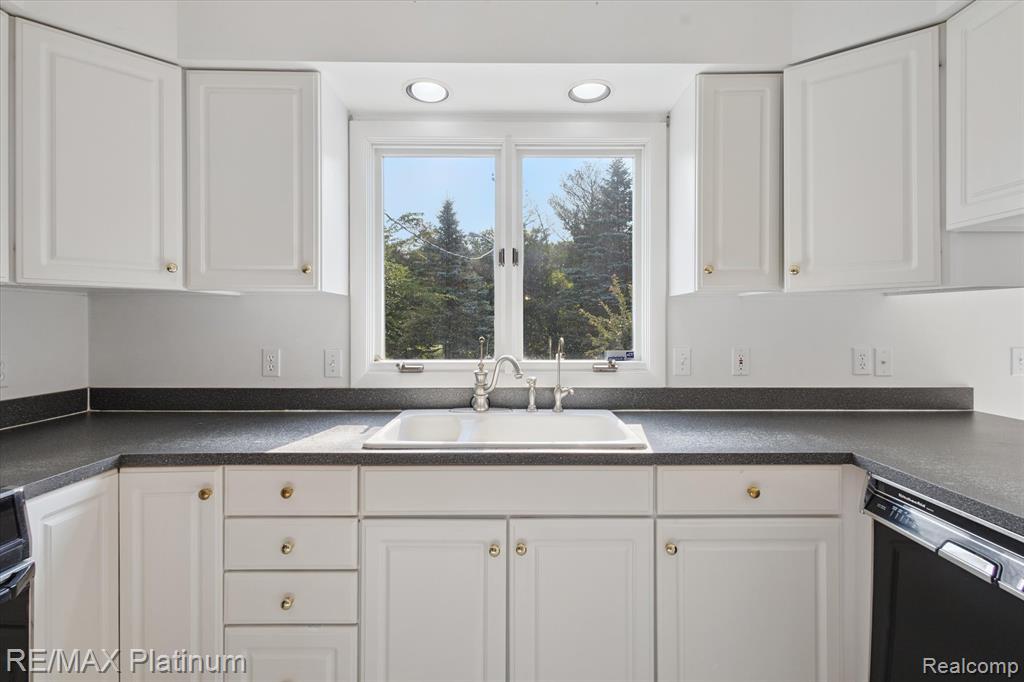 11522 Roberts Road, Stockbridge, MI 49285 — Photo 17