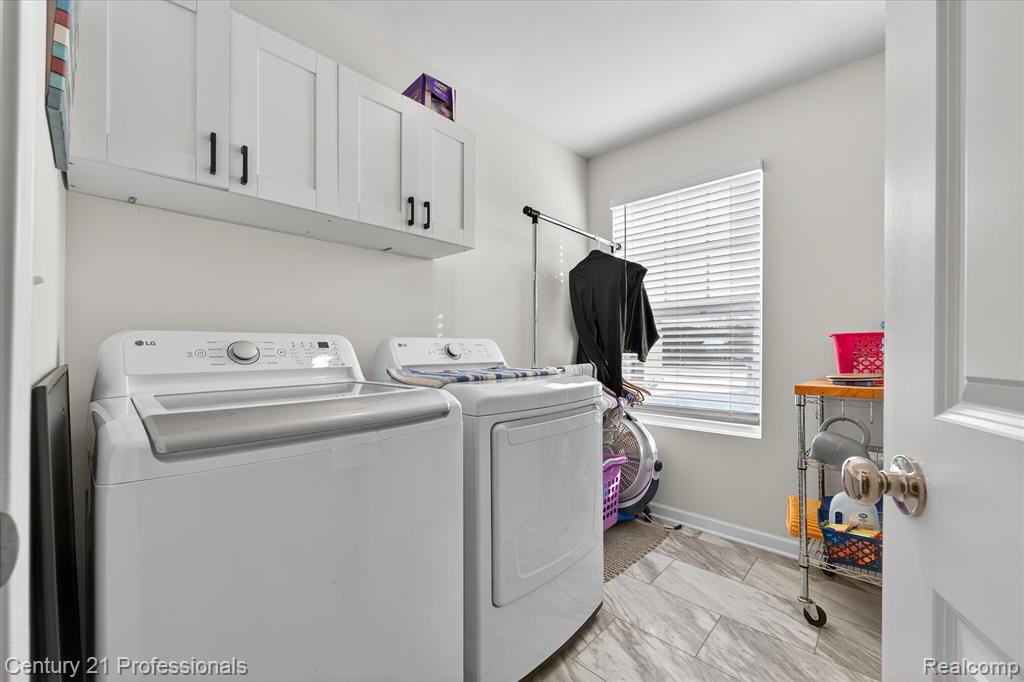 54407 Heron Circle, New Baltimore, MI 48047 — Photo 24