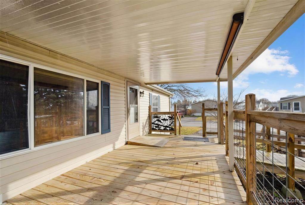 9072 Greentree Drive, Newport, MI 48166 — Photo 6