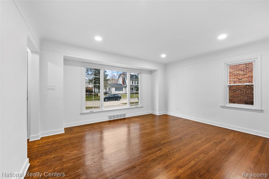 822 Phillips Avenue, Clawson, MI — Photo 4