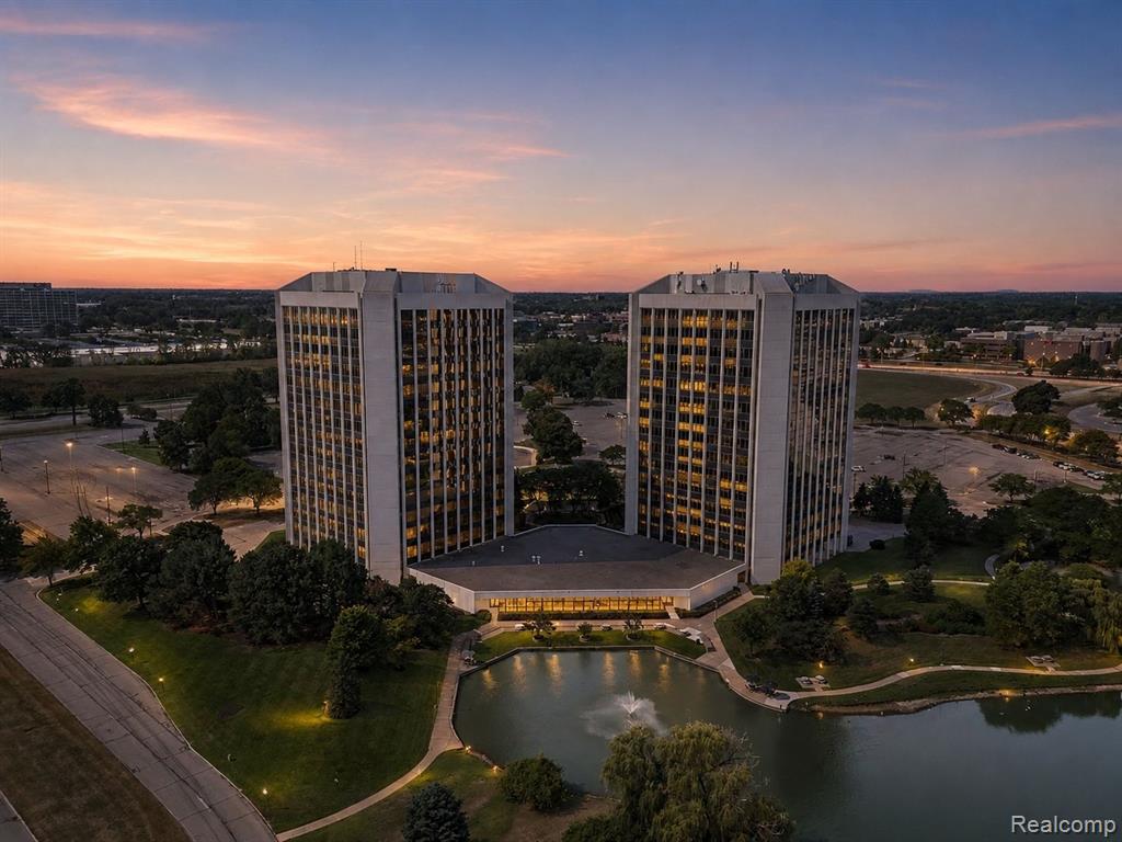 1 Parklane Boulevard, Dearborn, MI 48126
