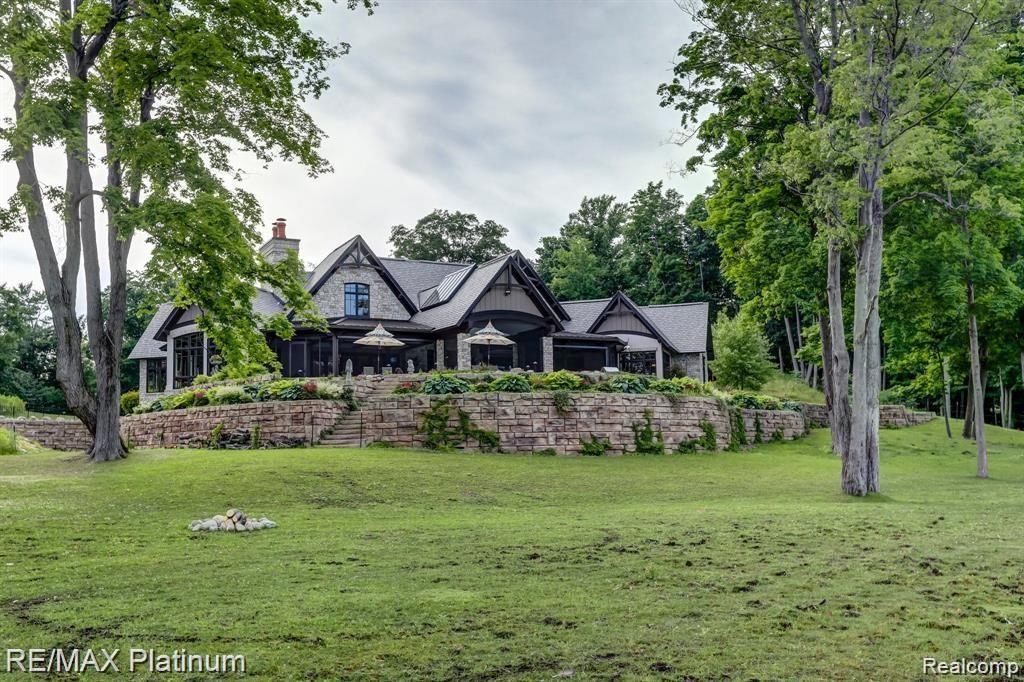 1286 Gray Fox Court, Howell, MI 48843 — Photo 36