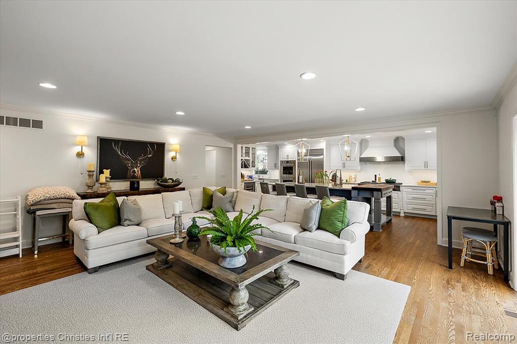 586 Fairfax Street, Birmingham, MI 48009 — Photo 23