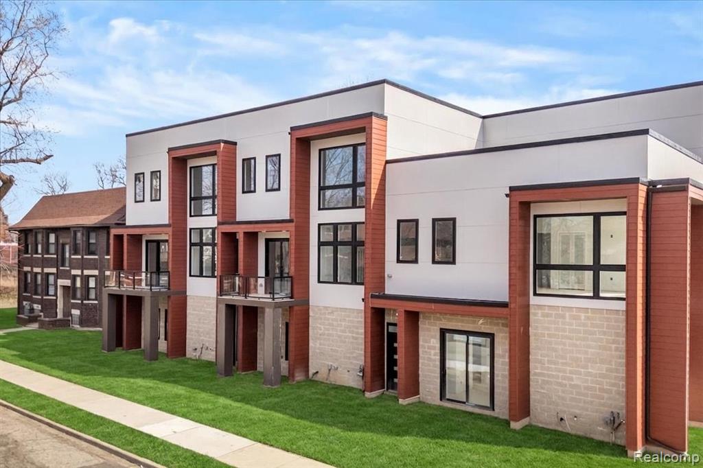 2817 W SE Cobblestone Court UNIT 11, Kentwood, MI, 49512