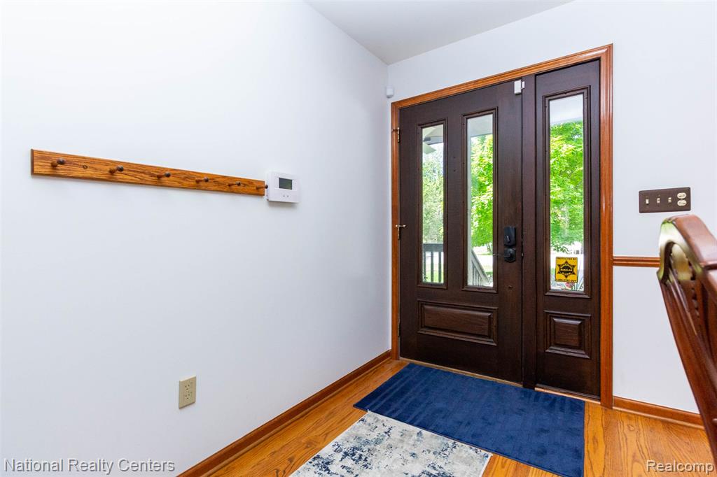 8706 Buckland Drive, South Lyon, MI 48178 — Photo 7