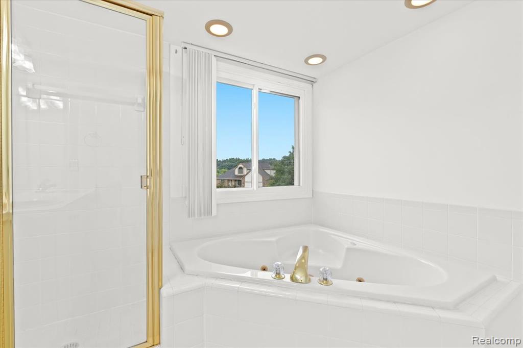 5747 Glen Creek Court, Ann Arbor, MI 48108 — Photo 29