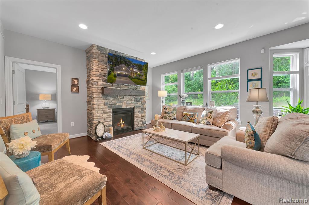 521 Heritage Ridge Drive, Milford, MI 48381 — Photo 16