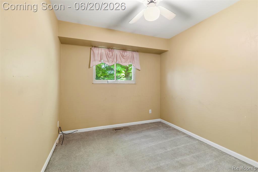 309 Windy, Flushing, MI 48433 — Photo 12