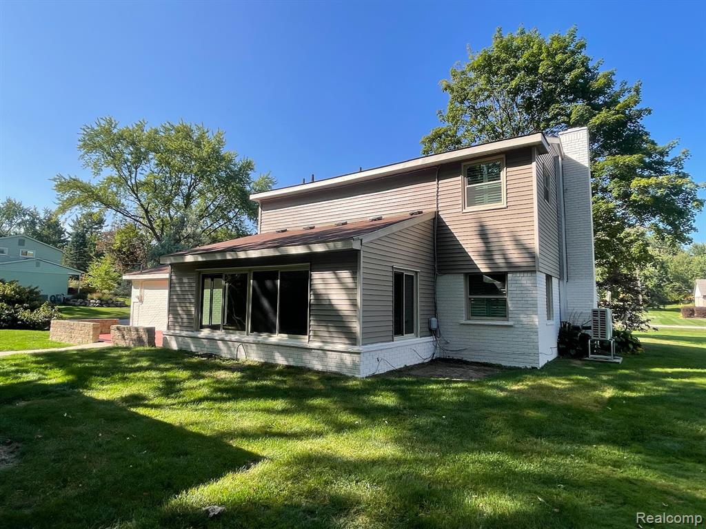 21150 E Chigwidden Street, Northville, MI 48167 — Photo 39