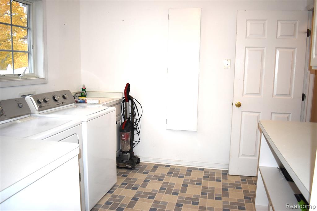 9701 Roberts Road, Gregory, MI 48137 — Photo 11