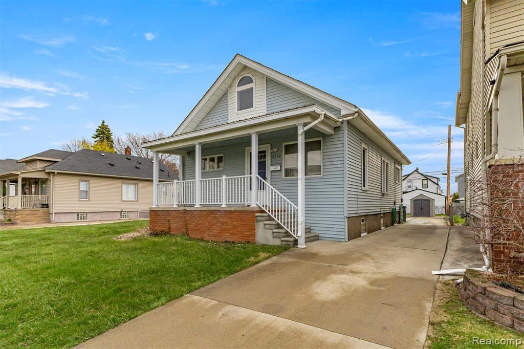 5210 Maple Street, Dearborn, MI 48126 — Photo 2