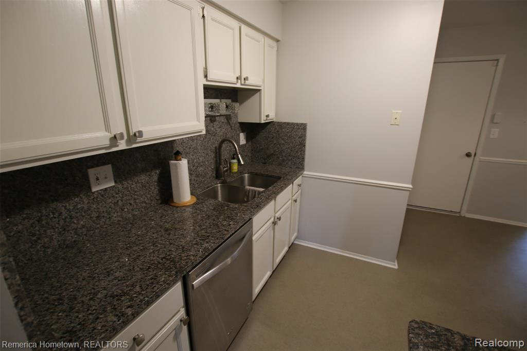 44703 ERIN Drive, Plymouth, MI 48170 — Photo 3