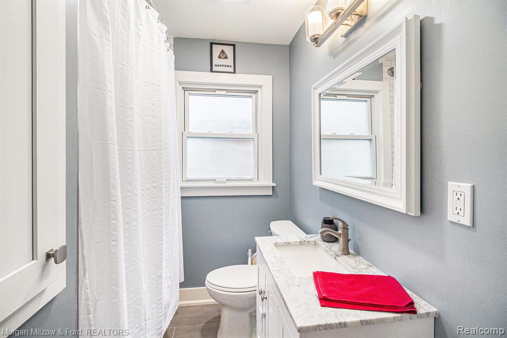 425 Crystal Street, Milford, MI 48381 — Photo 14