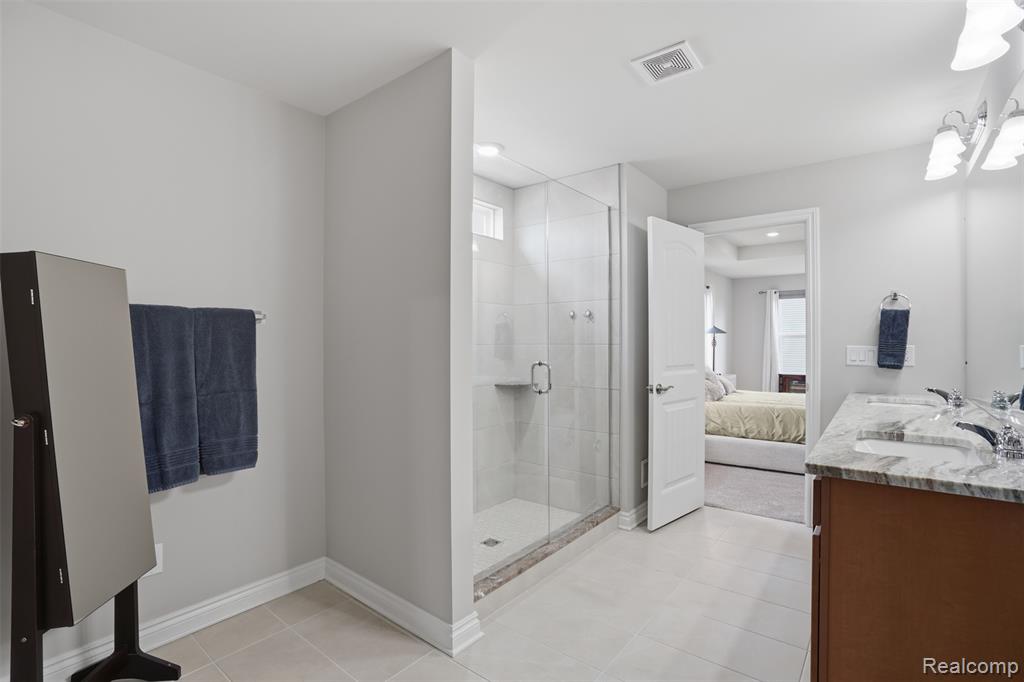 6111 Kingsley Court, Clarkston, MI — Photo 28