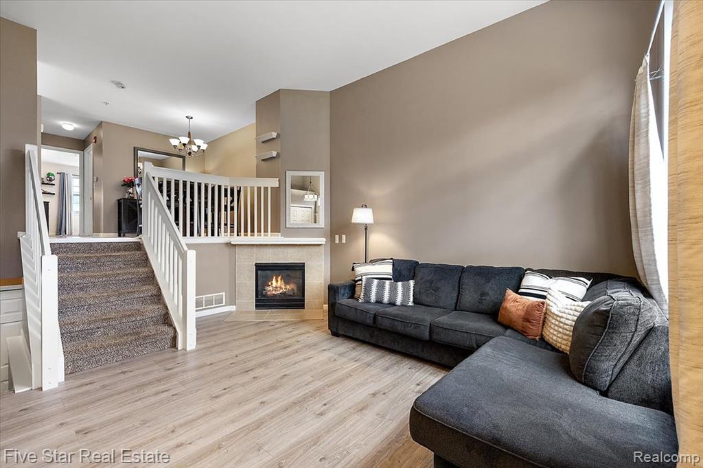 16924 Farmington Road, 93, Livonia, MI 48154 — Photo 25