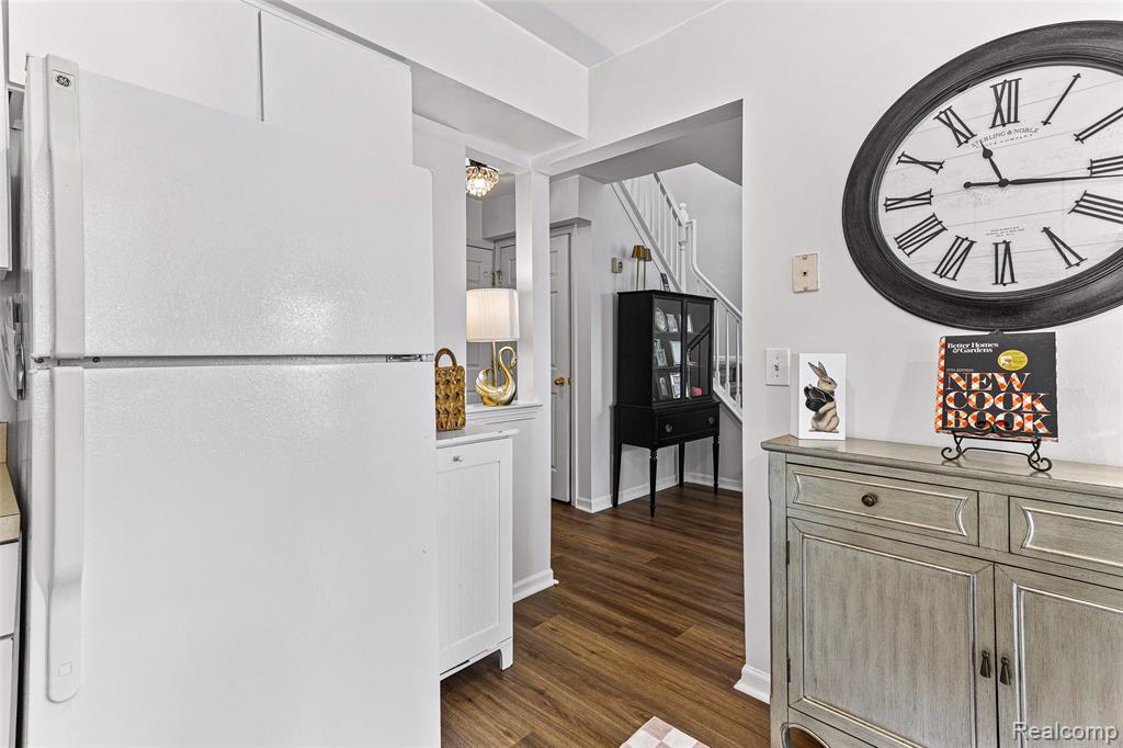 4680 Hunters Circle W, Canton, MI 48188 — Photo 12