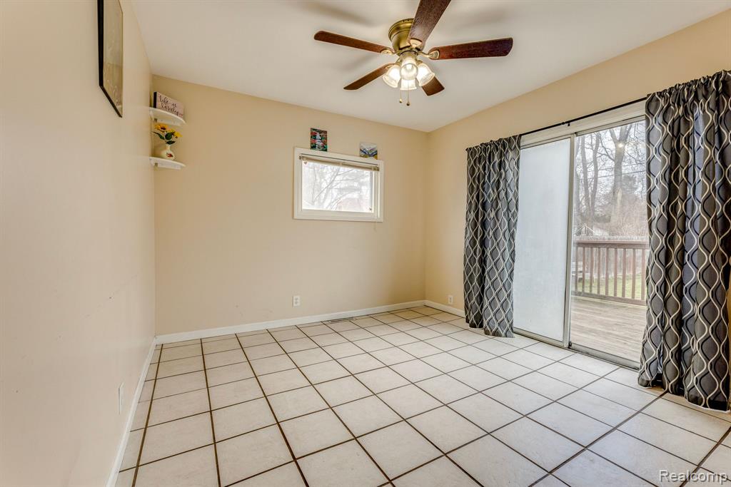 901 GARFIELD Street, Port Huron, MI 48060 — Photo 21