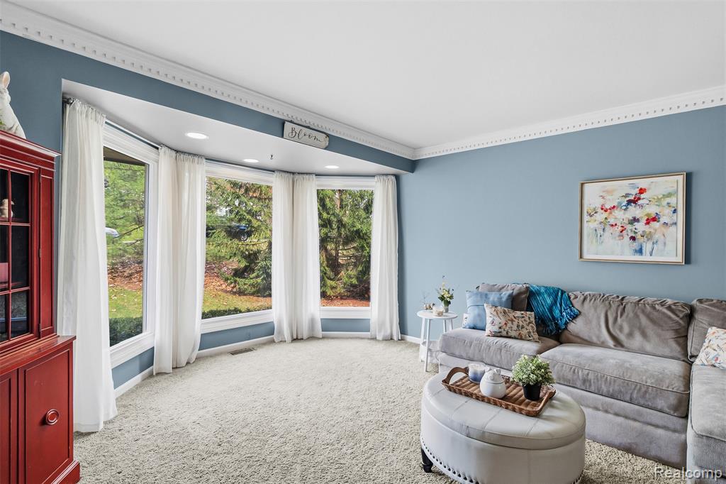 9641 Rolling Greens Drive, Pinckney, MI 48169 — Photo 5