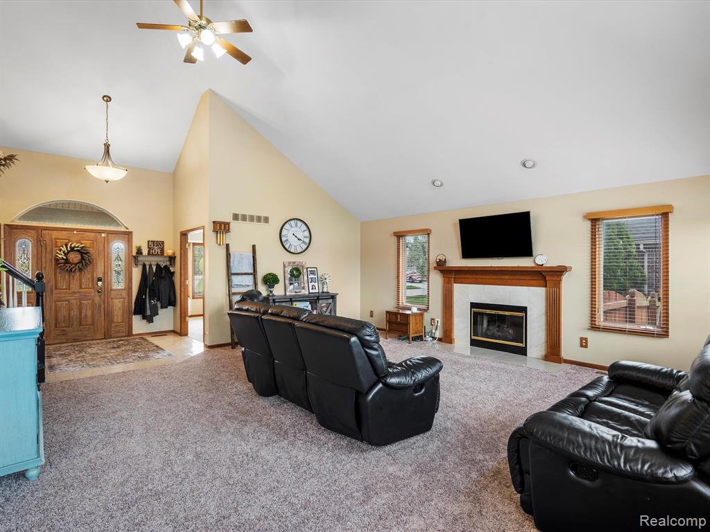 46891 EDGEWATER Drive, Macomb, MI 48044 — Photo 13
