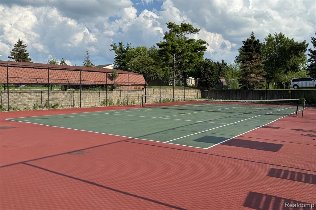 23404 N Rockledge, Novi, MI — Photo 29