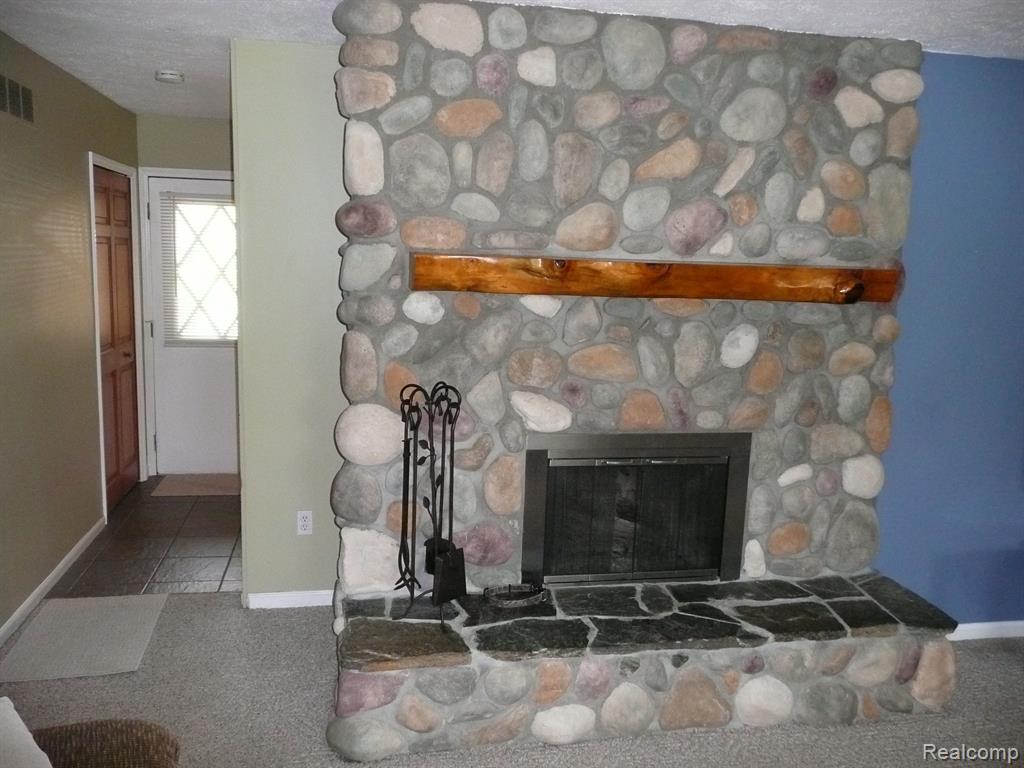 831 DEL SHER Drive, Brighton, MI 48114 — Photo 26