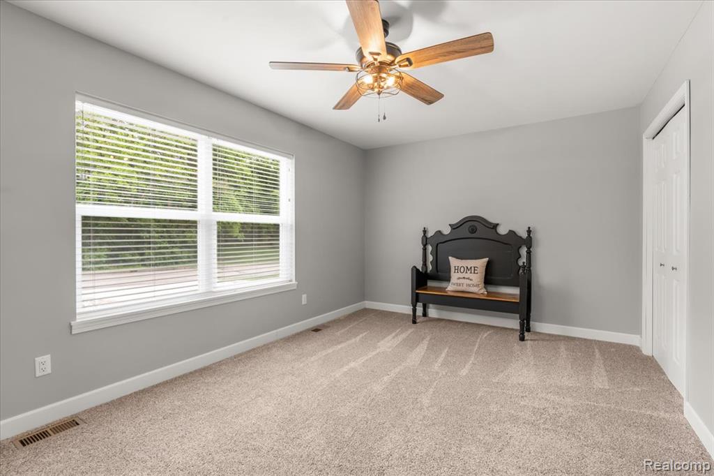 2230 Briar Ridge, Wolverine Lake, MI 48390 — Photo 17