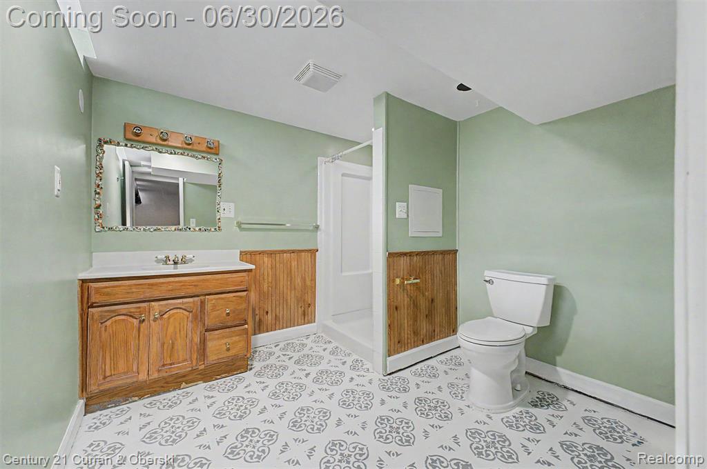 42519 Applecreek Drive, Plymouth, MI 48170 — Photo 32