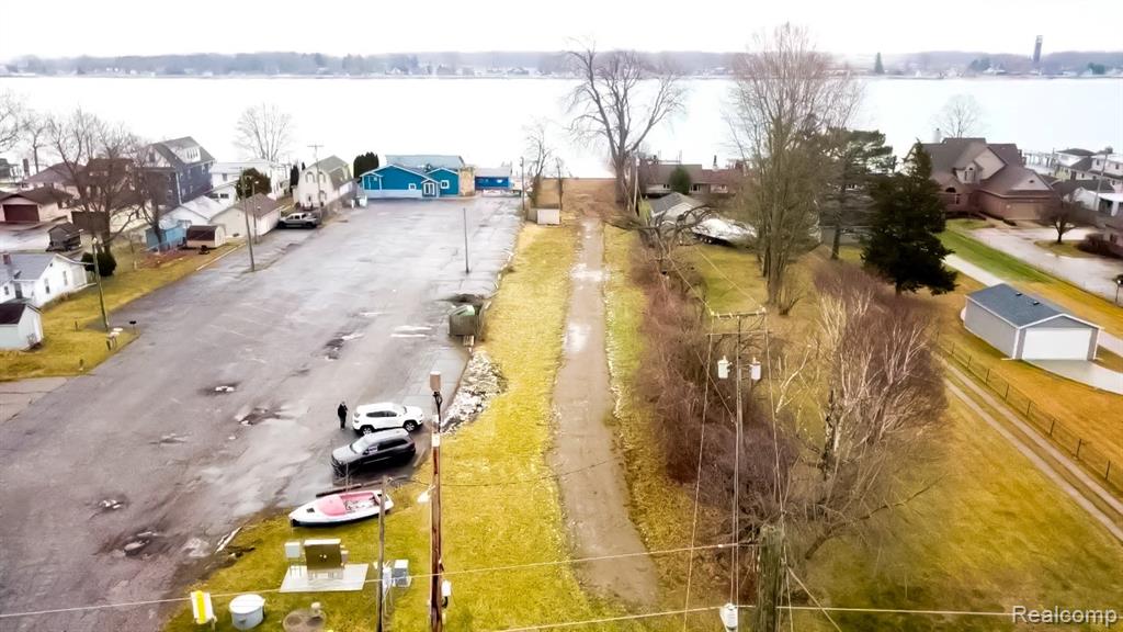 7503 River Road, Marine, MI — Photo 2