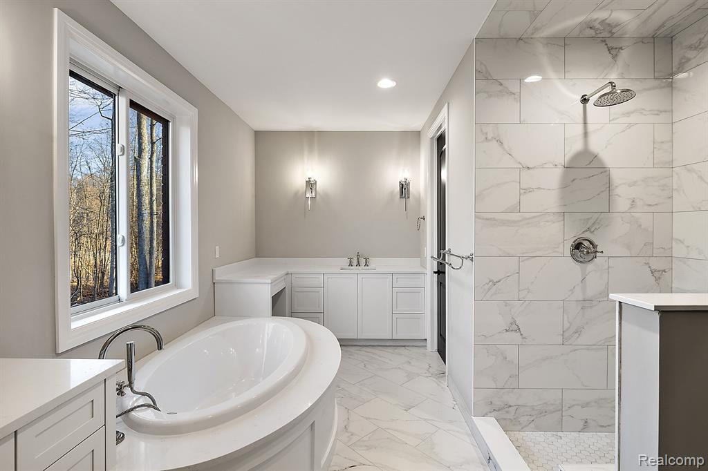 2280 Heidi Drive, Oxford, MI 48370 — Photo 31