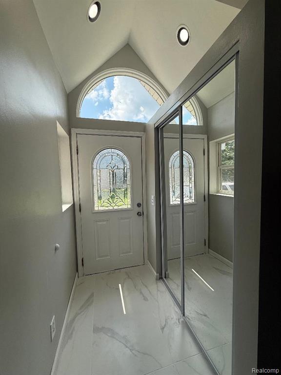 1217 Kings Carriage Road, Grand Blanc, MI 48439 — Photo 23