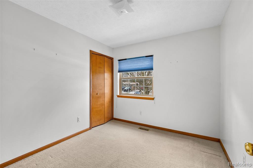 3778 Ponchartrain Drive, Pinckney, MI 48169 — Photo 19