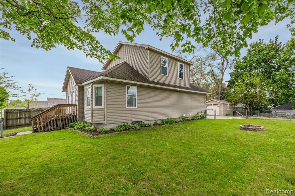 649 Lounsbury Avenue, Pontiac, MI 48340 — Photo 34