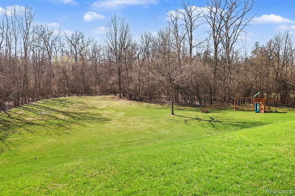 4 Riverbank Drive, Beverly Hills, MI 48025 — Photo 35