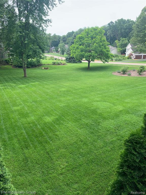 2227 Pine Bluffs Court, Highland, MI — Photo 31