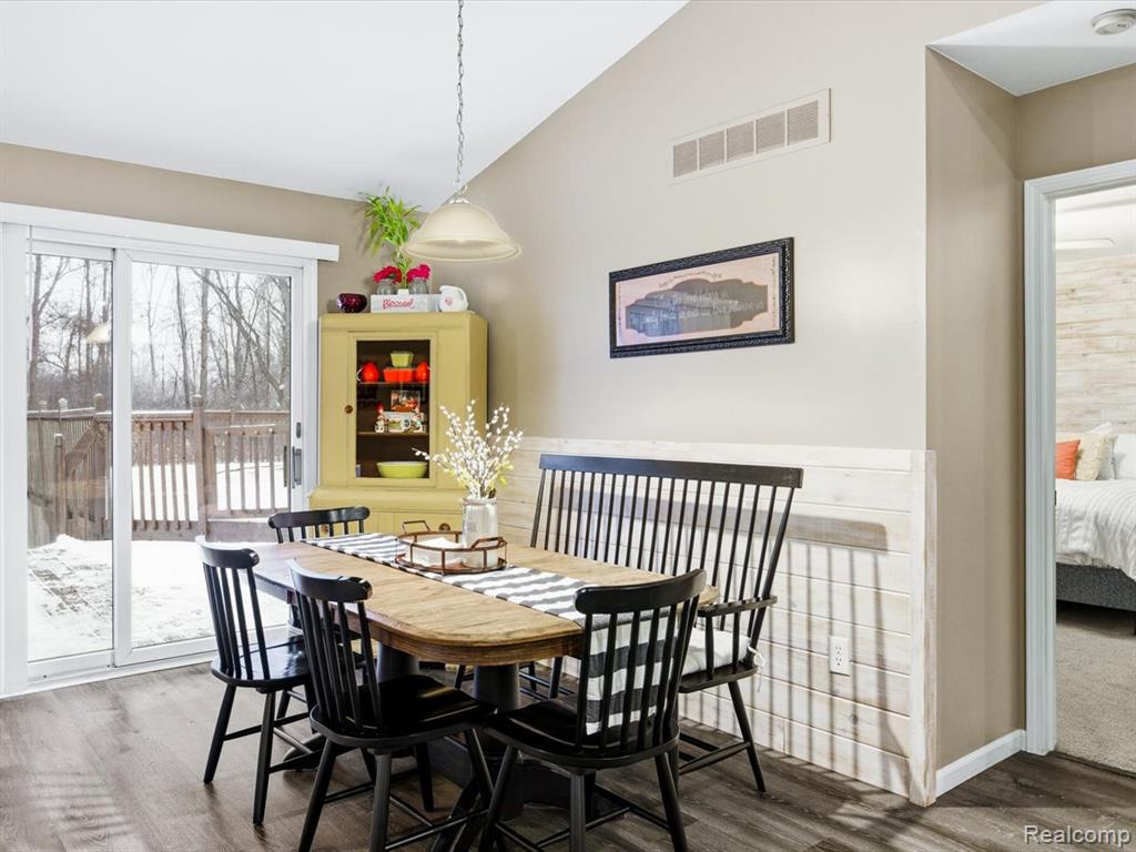 242 Forest Lane, Marysville, MI 48040 — Photo 10