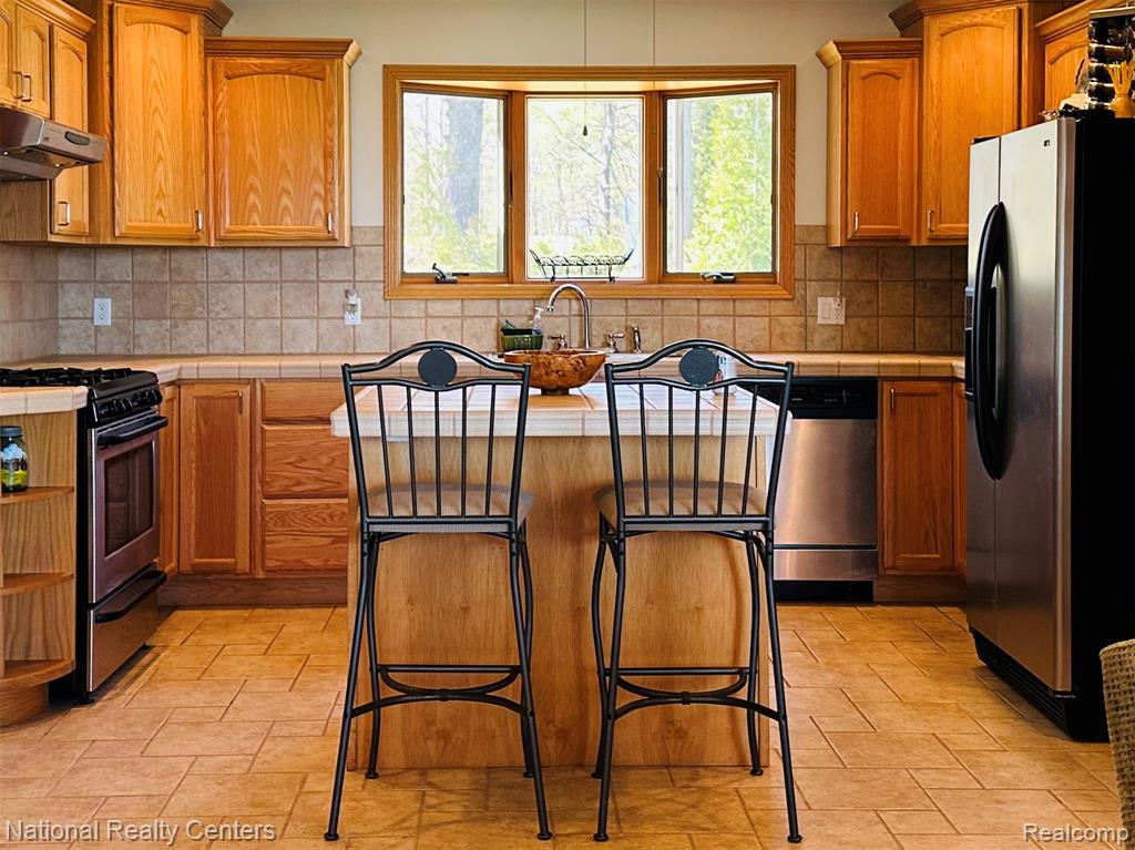 1390 N US 23, East Tawas, MI 48730 — Photo 8