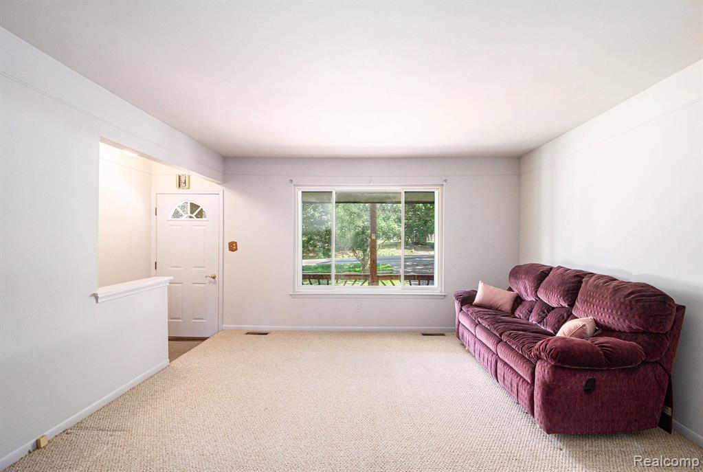 4910 Clarkston Road, Clarkston, MI 48348 — Photo 8