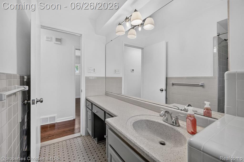17451 Birwood Avenue, Beverly Hills, MI 48025 — Photo 27