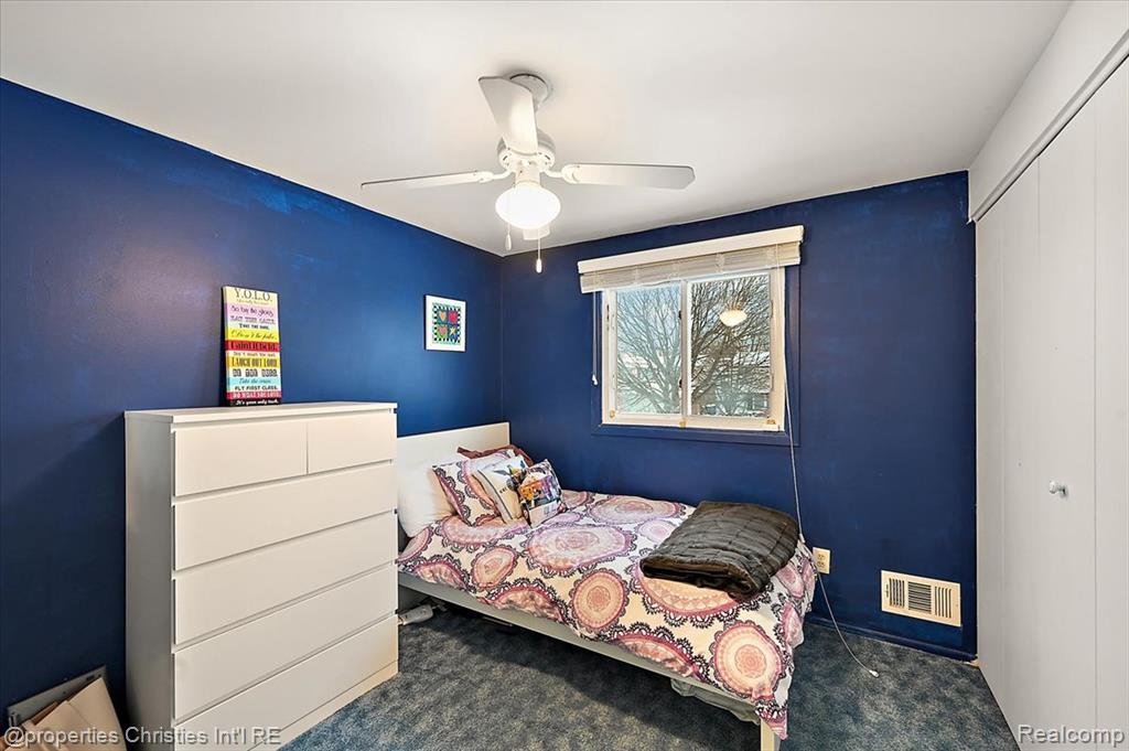 26010 Marlowe Place, Oak Park, MI 48237 — Photo 39