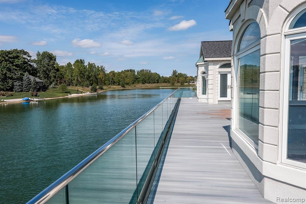 68373 Lake Angela Pointe, Richmond, MI 48062 — Photo 18