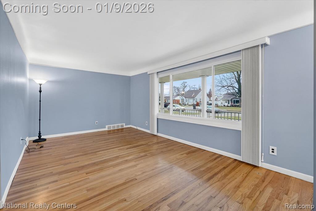 17609 Quarry Street, Riverview, MI 48193 — Photo 10